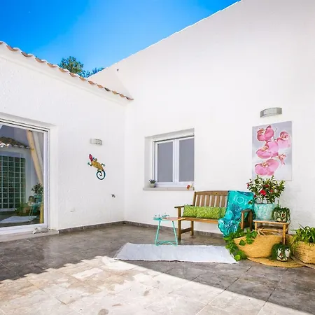 Cala Blanca Villa *